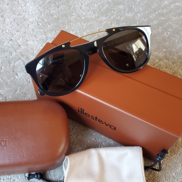 Illesteva Other - ILLESTEVA Monaco Sunglasses
